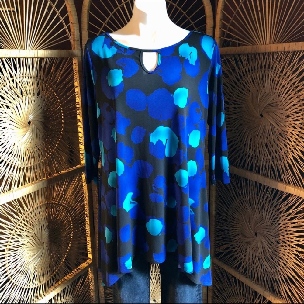 CLARA SUN WOO Abstract Dot Sharkbite Hem Keyhole L